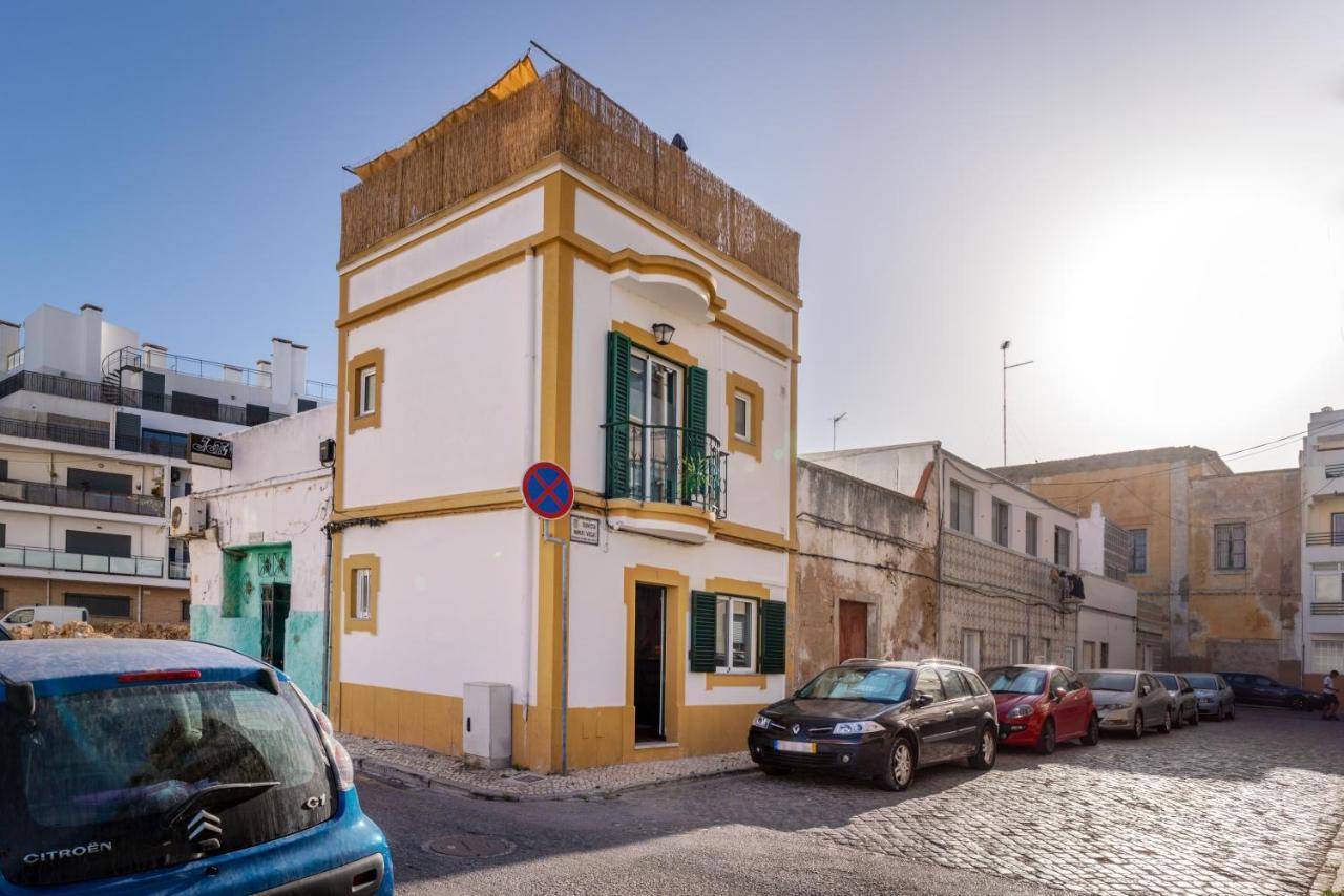 Arty Vintage Townhouse With Rooftop Shower & Sun Loungers Olhão Exterior foto