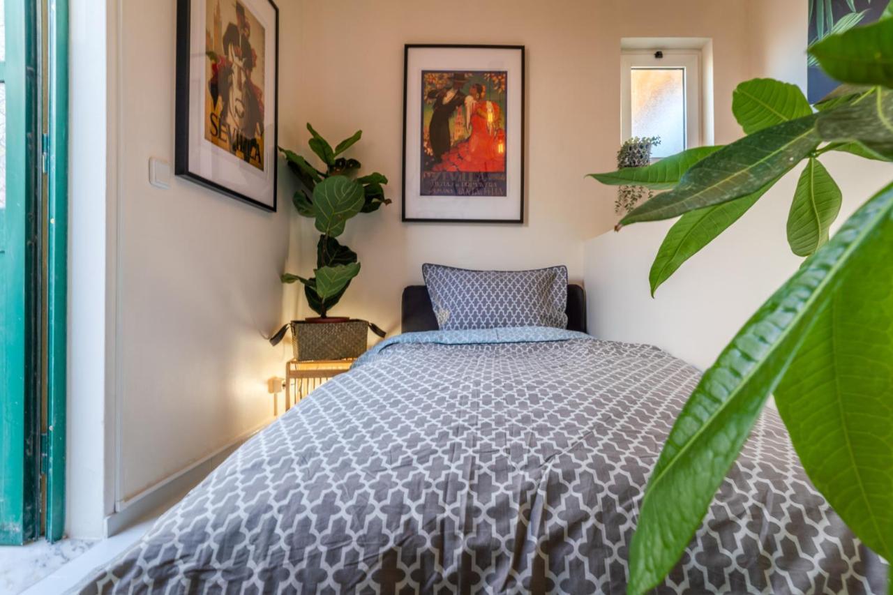 Arty Vintage Townhouse With Rooftop Shower & Sun Loungers Olhão Exterior foto
